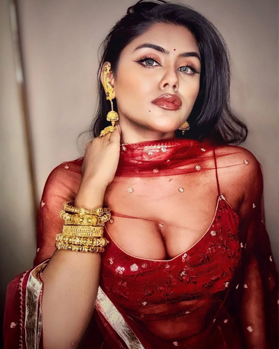 Dhairya Escorts Service