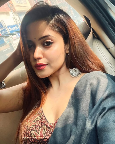 High Profile Escorts model