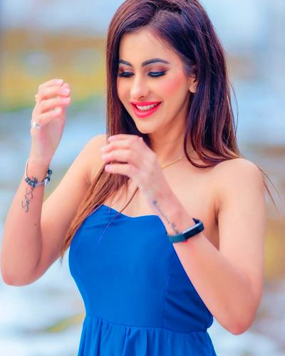 Sexy Call Girl in Kolkata