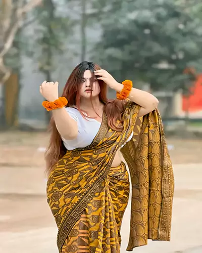 Hina Housewife Escort