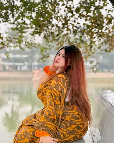 Hina Housewife Escorts