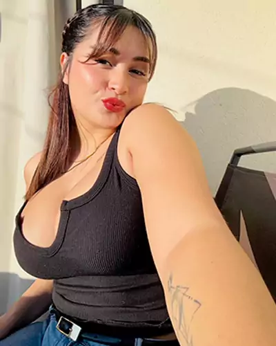 Kareena Independent Call Girls
