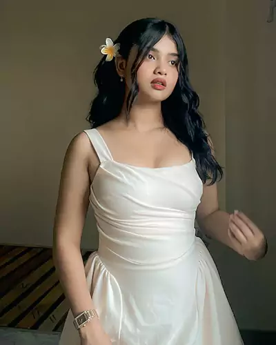 Khushbu Call Girls