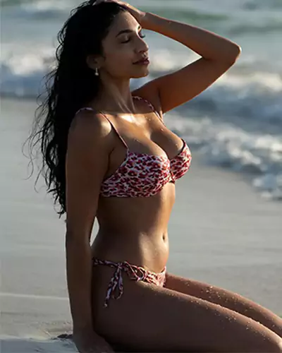 Laila High-profile Female Escorts