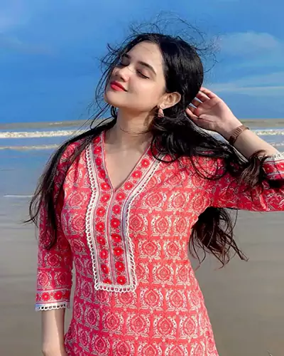 Naina Model Call Girls