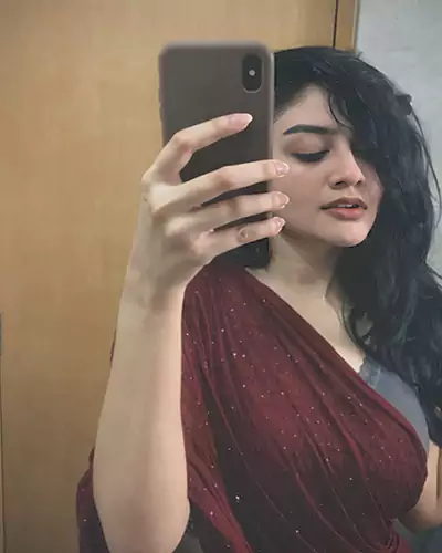 Renu Model Housewife Escorts