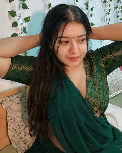 Taniya Female Escorts in Saree