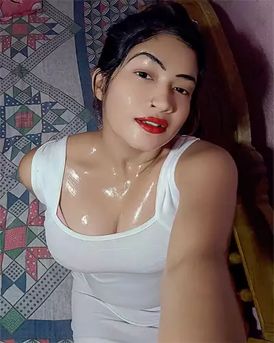 Amyra Nepali Escorts