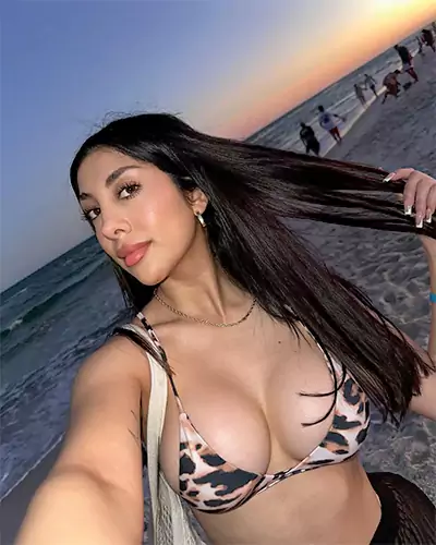 Gunjan Busty Escort