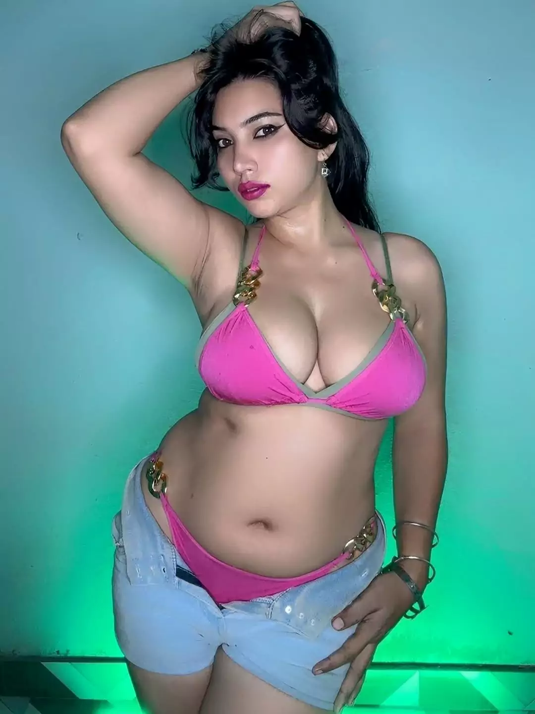 Hazel Independent Busty Escorts