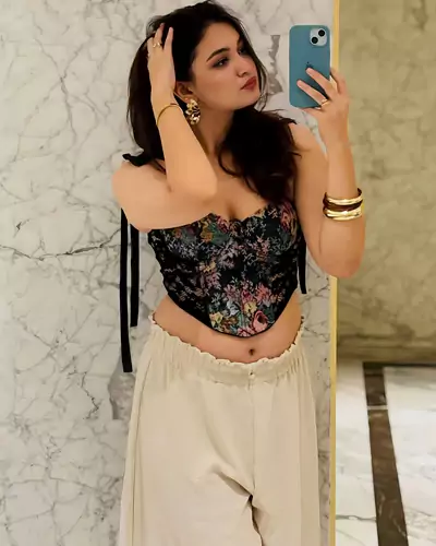 Indu Independent Call Girl