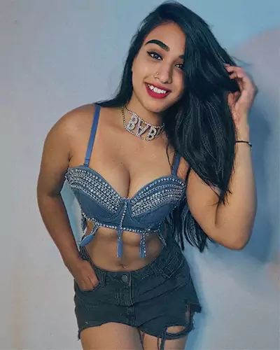 Niki VIP Call Girls