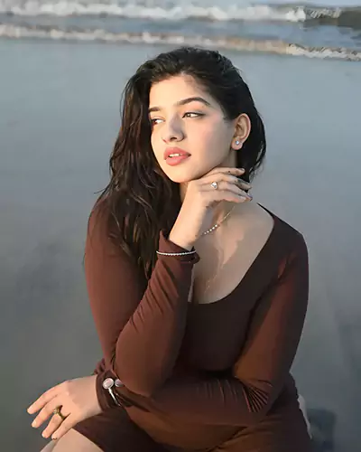 Rakhi Female Escorts