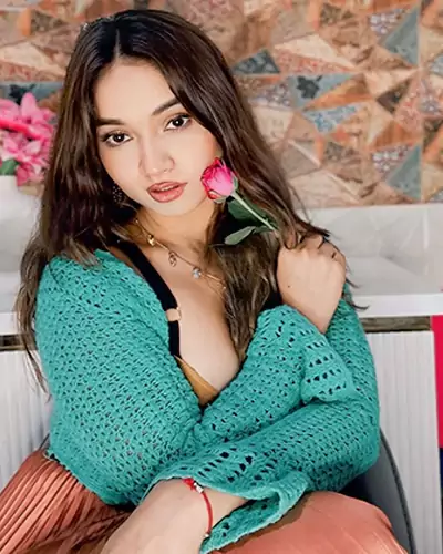 Sunny Independent Model Escorts