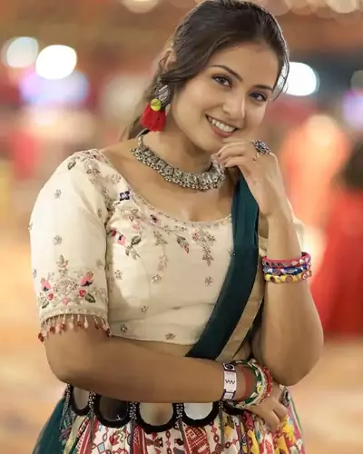 Sitara Housewife Model Escorts